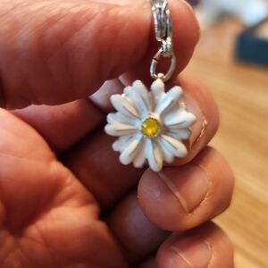 Origami Owl White and Yellow Daisy Dangle